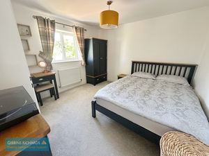 Bedroom- click for photo gallery